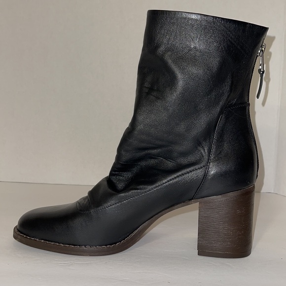 Chelsea & Violet Shoes Chelsea Violet Freedom Black Block Heel